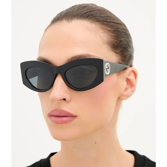 NWT Gucci GG1843S-001 Sunglasses